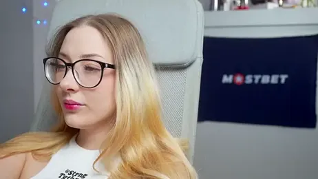 foxeslovefoxes — Stripchat recorded stream screenshot (26 Jan 2025)