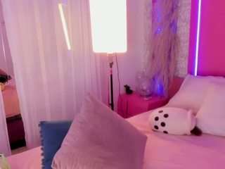 emyliesander — Camsoda recorded stream image, 04.06.2025 12:10