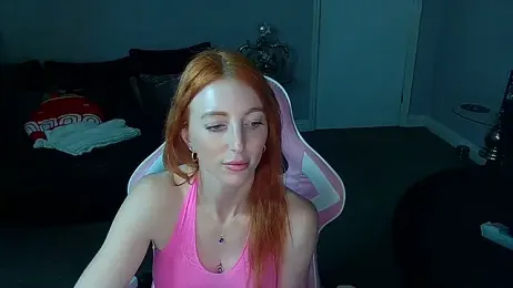 Red_firesquirt — Stripchat recorded stream image, 05.06.2025 20:00