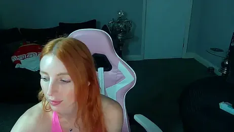 Red_firesquirt — Stripchat recorded stream image, 05.06.2025 20:00