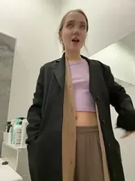 bambi_lu — Stripchat recorded stream image, 06.06.2025 17:30