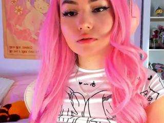 namiwolff — Camsoda recorded stream image, 07.06.2025 00:40