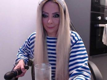 blondalina — Bongacams recorded stream screenshot (09 Feb 2025)