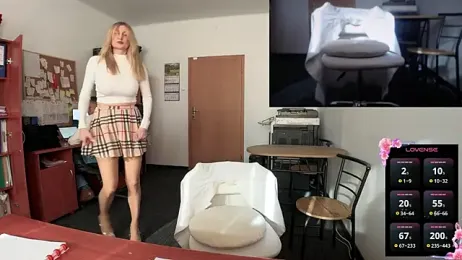 legsLONG — Stripchat recorded stream image, 10.02.2025 07:30