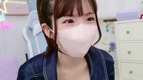 -minami- — Stripchat recorded stream image, 11.06.2025 12:10