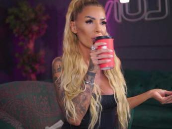 RaquelleVon — Bongacams recorded stream image, 12.06.2025 15:20