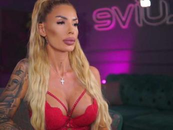 RaquelleVon — Bongacams recorded stream image, 12.06.2025 15:20