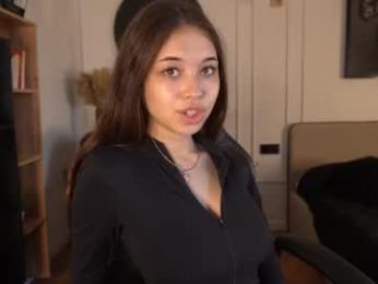 kusssecka — Chaturbate recorded stream image, 13.06.2025 14:30