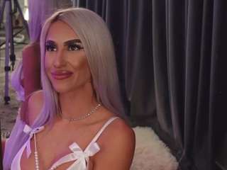karlabart — Camsoda recorded stream image, 14.06.2025 04:30