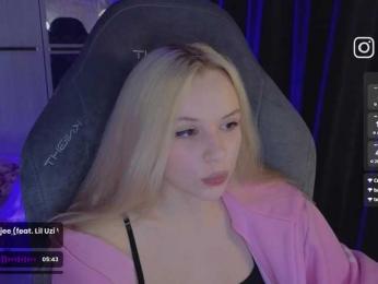 fymryn — Bongacams recorded stream image, 14.06.2025 18:00