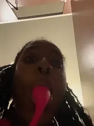 Your_Paris — Stripchat recorded stream image, 14.06.2025 16:20