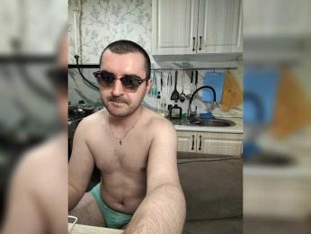 Red-rooms — Bongacams recorded stream screenshot (15 Jun 2025)