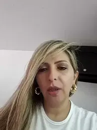 _Abril-Office1 — Stripchat recorded stream image, 10.02.2025 18:30