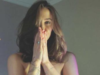 Adamova_Eva — Bongacams recorded stream screenshot (10 Feb 2025)