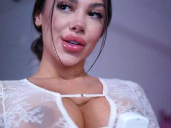 NatyDesiree — Bongacams recorded stream image, 18.06.2025 07:10