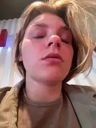 ValenciaShock — Stripchat recorded stream image, 18.06.2025 06:00