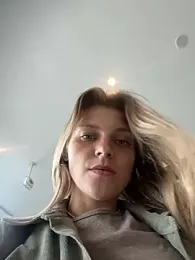 ValenciaShock — Stripchat recorded stream image, 18.06.2025 06:00