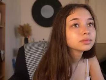 kusssecka — Chaturbate recorded stream image, 18.06.2025 12:20
