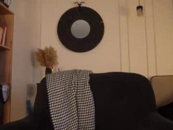 kusssecka — Chaturbate recorded stream image, 18.06.2025 12:20