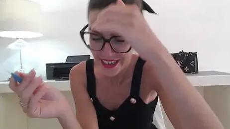 nicole_98 — Stripchat recorded stream image, 18.06.2025 13:30