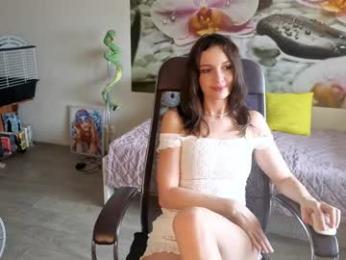 jennycutey — Chaturbate recorded stream image, 19.06.2025 03:40