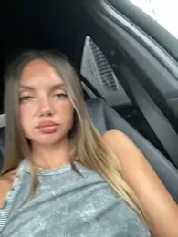 AngelinaMoore — Stripchat recorded stream image, 19.06.2025 12:40