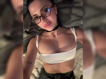 KatrinaMoreno — Bongacams recorded stream image, 19.06.2025 19:00