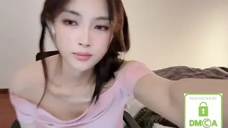 Nivaria- — Stripchat recorded stream image, 20.06.2025 05:30