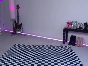 petitebrat — Chaturbate recorded stream screenshot (20 Jun 2025)