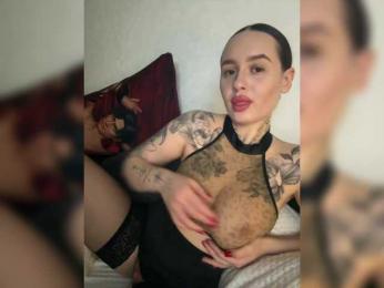 Italianka — Bongacams recorded stream image, 20.06.2025 18:00