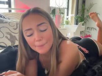 luvlivvyy — Chaturbate recorded stream image, 24.06.2025 00:30