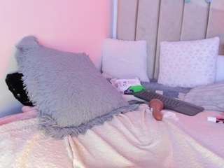 dannivega1 — Camsoda recorded stream image, 24.06.2025 00:40