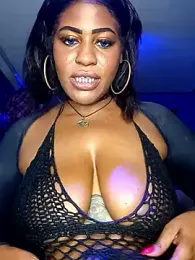 AmazonianMistress — Stripchat recorded stream image, 24.06.2025 20:00