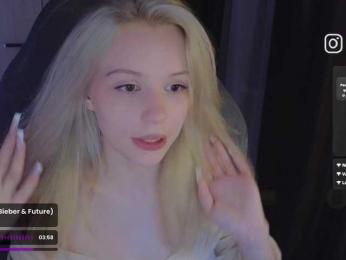 fymryn — Bongacams recorded stream image, 25.06.2025 18:20