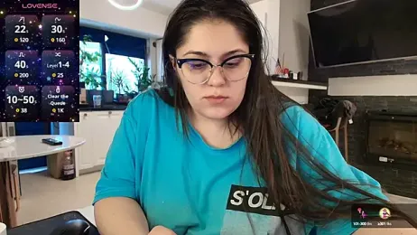 Layla- — Stripchat recorded stream image, 11.02.2025 09:50