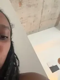 Your_Paris — Stripchat recorded stream image, 26.06.2025 01:50