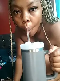 Sexyroseytitz_00 — Stripchat recorded stream image, 27.06.2025 05:30