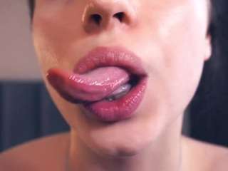 leilagladish — Camsoda recorded stream image, 29.06.2025 07:00