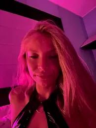 AnastasiaAniess — Stripchat recorded stream image, 30.06.2025 17:40