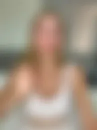 emma05 — Stripchat recorded stream image, 01.07.2025 17:00