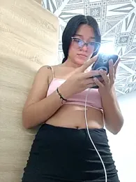 -VICKKY — Stripchat recorded stream image, 11.02.2025 19:40