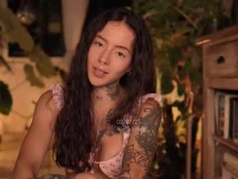 effylowell_ — Chaturbate recorded stream image, 03.07.2025 01:10