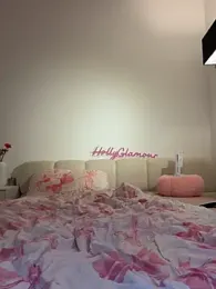 Holly-Glamour — Stripchat recorded stream image, 04.07.2025 00:40