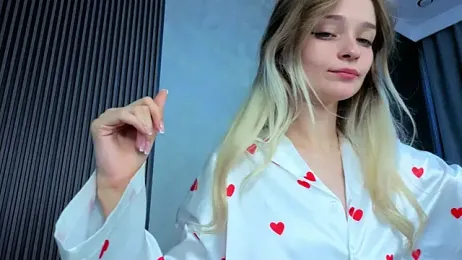 vialeta_baby — Stripchat recorded stream image, 04.07.2025 01:30