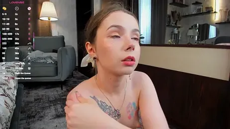 DominikaElis — Stripchat recorded stream image, 04.07.2025 12:00