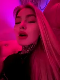 AriWild — Stripchat recorded stream image, 06.07.2025 07:40