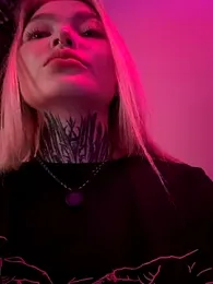 AriWild — Stripchat recorded stream image, 06.07.2025 07:40