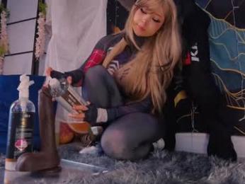 mollyflwers — Chaturbate recorded stream screenshot (08 Jul 2025)