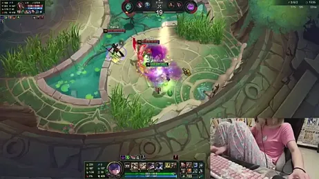 SNAKEgirlQAQ — Stripchat recorded stream image, 10.07.2025 18:20