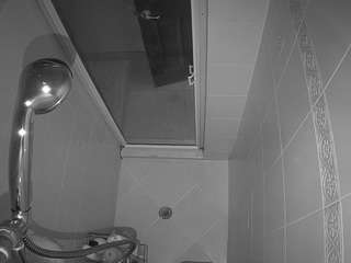 voyeurcam-baileybase-shower — Camsoda recorded stream image, 13.07.2025 19:00